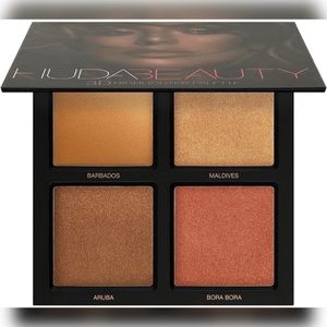 Huda Beauty 3D Highlighter Palette